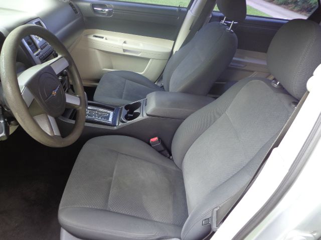 2007 Chrysler 300 Base