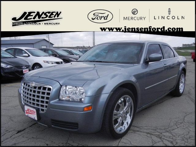 2007 Chrysler 300 Unknown