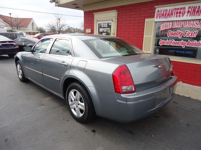 2007 Chrysler 300 Base