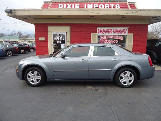 2007 Chrysler 300 Base