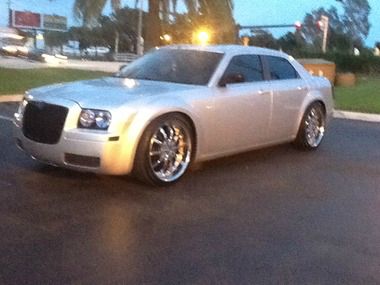 2007 Chrysler 300 Base