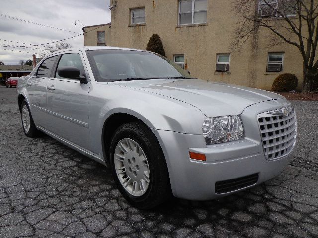 2007 Chrysler 300 Base