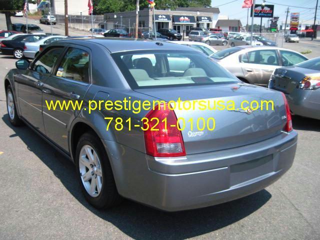 2007 Chrysler 300 Unknown