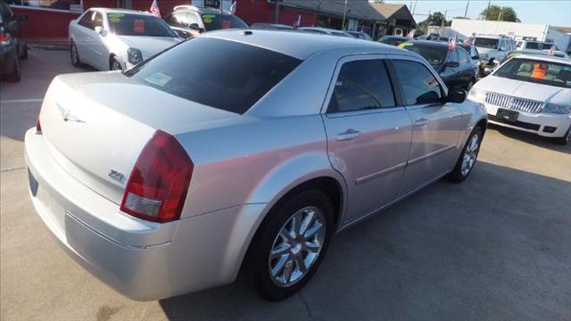 2007 Chrysler 300 626