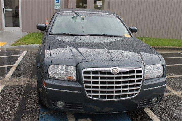 2007 Chrysler 300 Ext Cab 125.9 WB