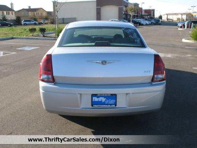 2007 Chrysler 300 Base