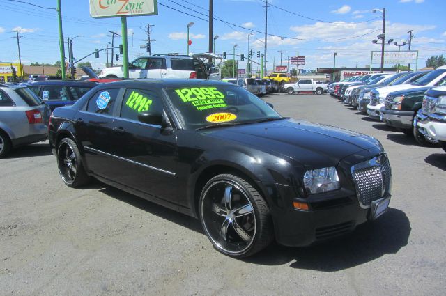 2007 Chrysler 300 Unknown