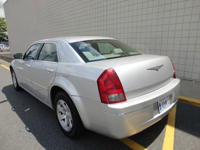 2007 Chrysler 300 Sport Technology