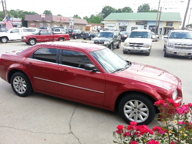 2008 Chrysler 300 Elk Conversion Van