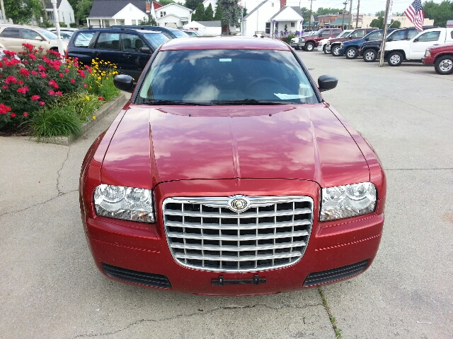 2008 Chrysler 300 Elk Conversion Van