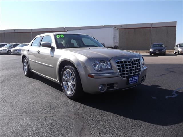 2008 Chrysler 300 SLT 25