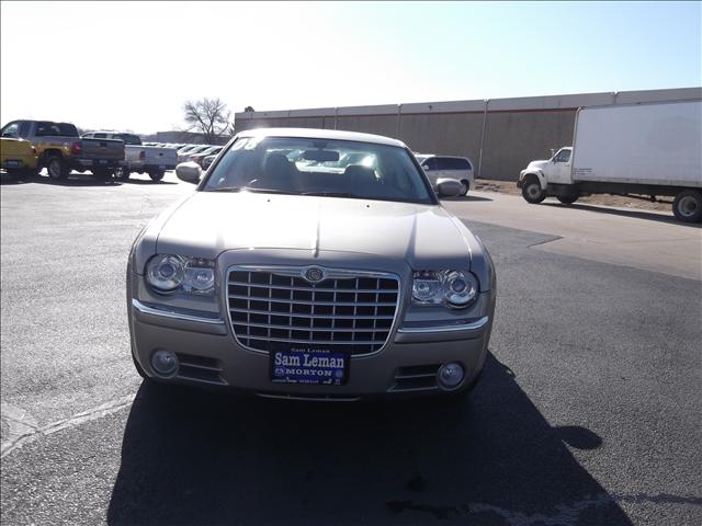 2008 Chrysler 300 SLT 25