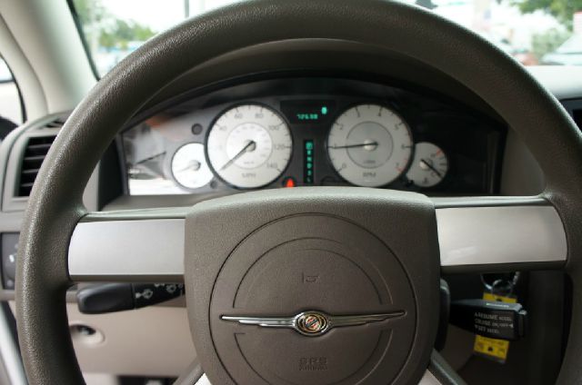 2008 Chrysler 300 Elk Conversion Van