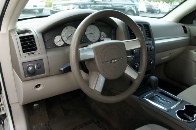 2008 Chrysler 300 Elk Conversion Van