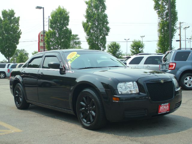 2008 Chrysler 300 Elk Conversion Van