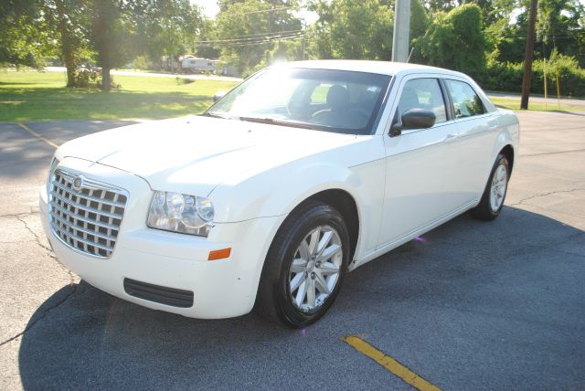 2008 Chrysler 300 Elk Conversion Van