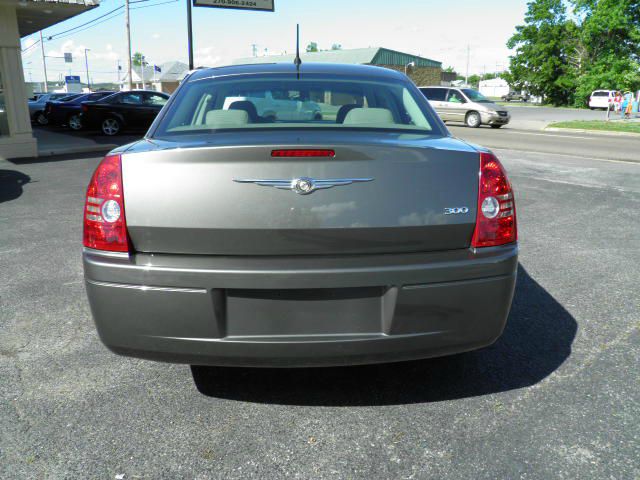 2008 Chrysler 300 Elk Conversion Van