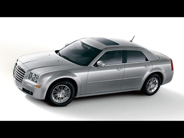 2008 Chrysler 300 SLE / 4x4