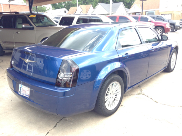 2009 Chrysler 300 Unknown