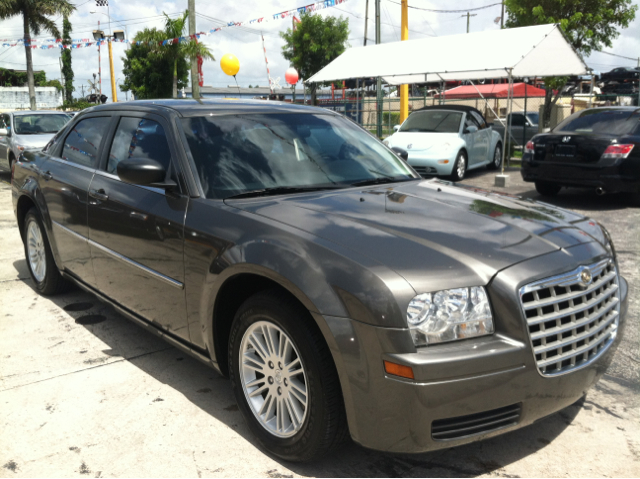 2009 Chrysler 300 Elk Conversion Van