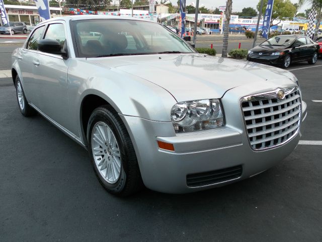 2009 Chrysler 300 Elk Conversion Van