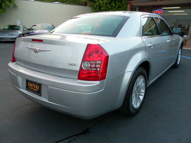 2009 Chrysler 300 Elk Conversion Van