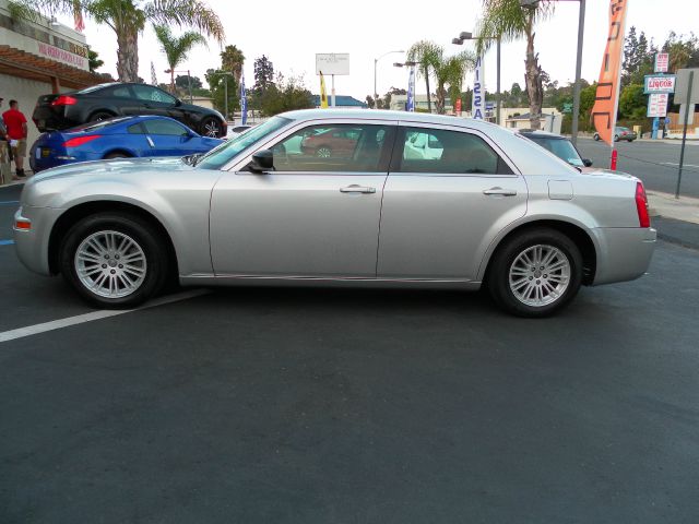 2009 Chrysler 300 Elk Conversion Van