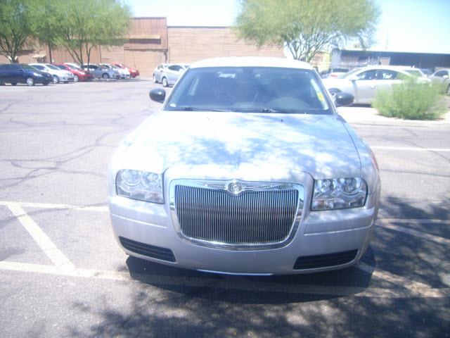 2009 Chrysler 300 Elk Conversion Van