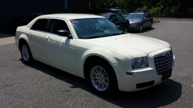 2009 Chrysler 300 Elk Conversion Van