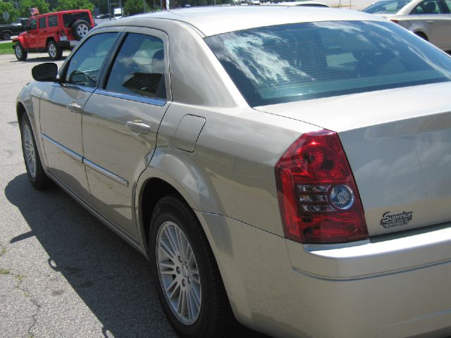 2009 Chrysler 300 Elk Conversion Van