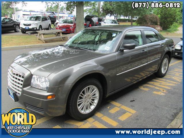 2009 Chrysler 300 1500 SL 4WD