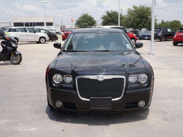 2010 Chrysler 300 SXT, Stowgo