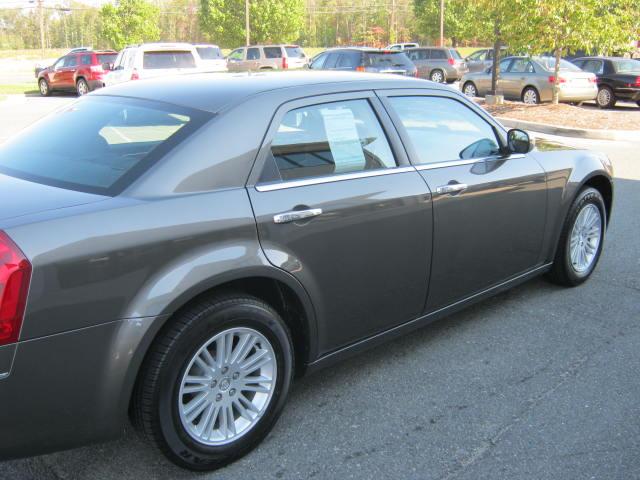 2010 Chrysler 300 3.5