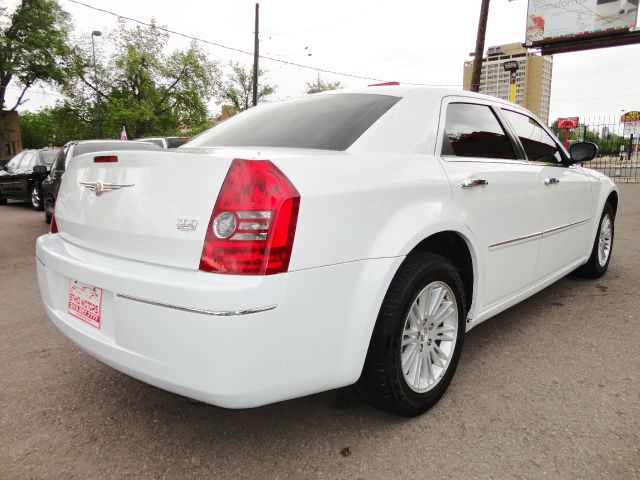 2010 Chrysler 300 3.5