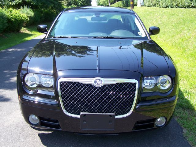 2010 Chrysler 300 SXT Sport Sedan