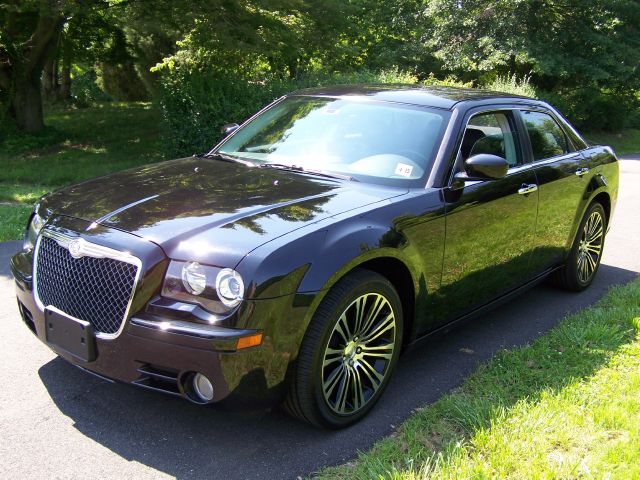 2010 Chrysler 300 SXT Sport Sedan