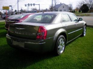 2010 Chrysler 300 Unknown