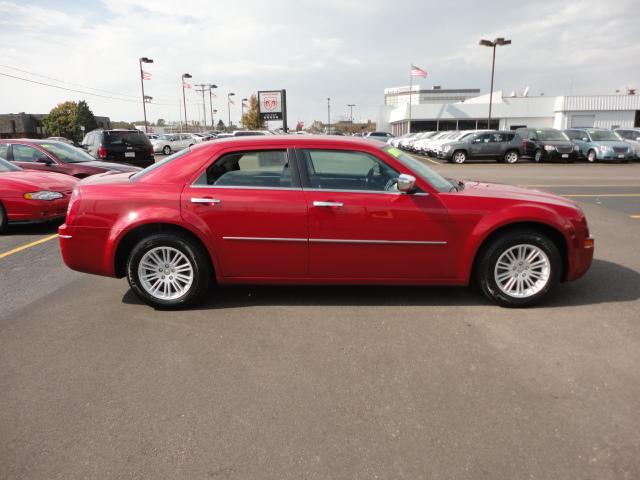 2010 Chrysler 300 Pimp Package