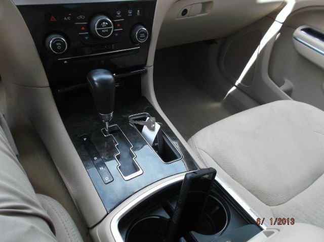 2011 Chrysler 300 Base