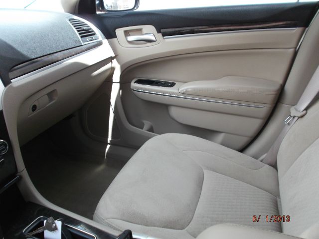 2011 Chrysler 300 Base