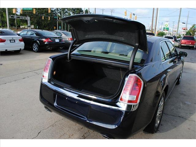 2011 Chrysler 300 Unknown