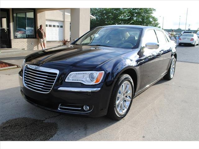 2011 Chrysler 300 Unknown