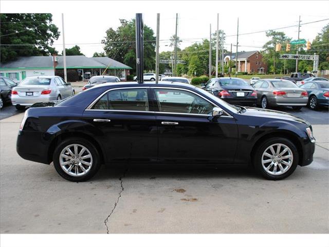 2011 Chrysler 300 Unknown