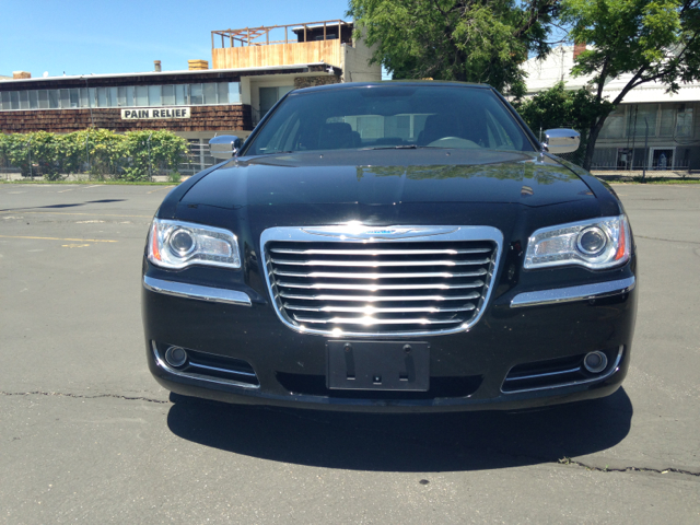 2012 Chrysler 300 Lease For Only 419 A Month