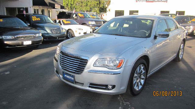 2012 Chrysler 300 Lease For Only 419 A Month