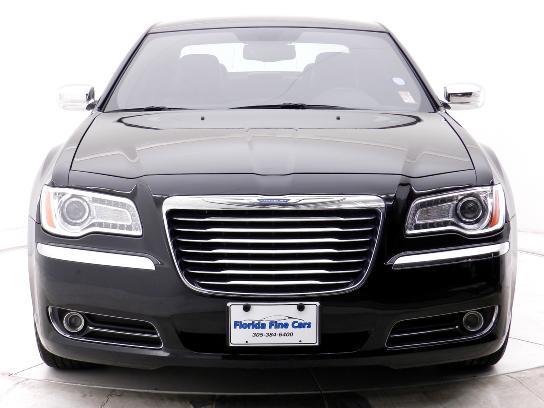 2012 Chrysler 300 SLT 25