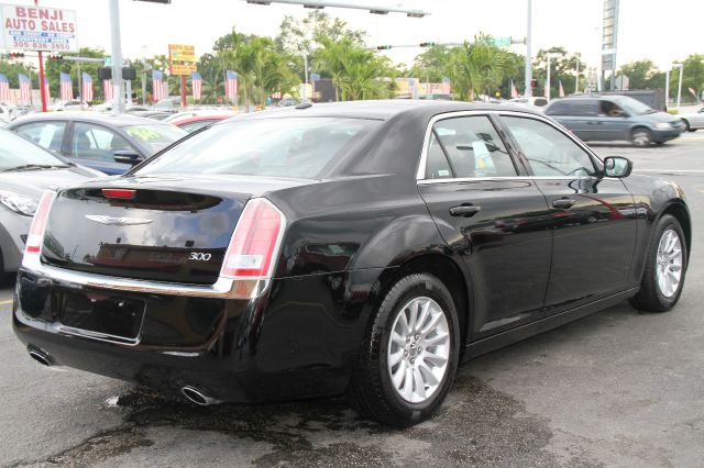 2013 Chrysler 300 At/ac/v6