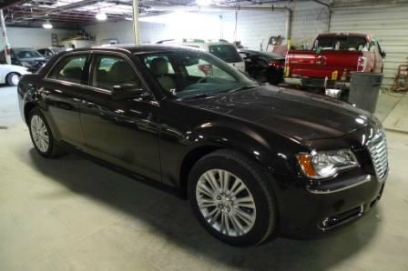 2013 Chrysler 300 EX - DUAL Power Doors