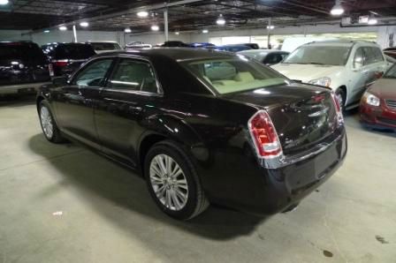 2013 Chrysler 300 EX - DUAL Power Doors