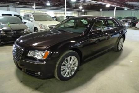 2013 Chrysler 300 EX - DUAL Power Doors